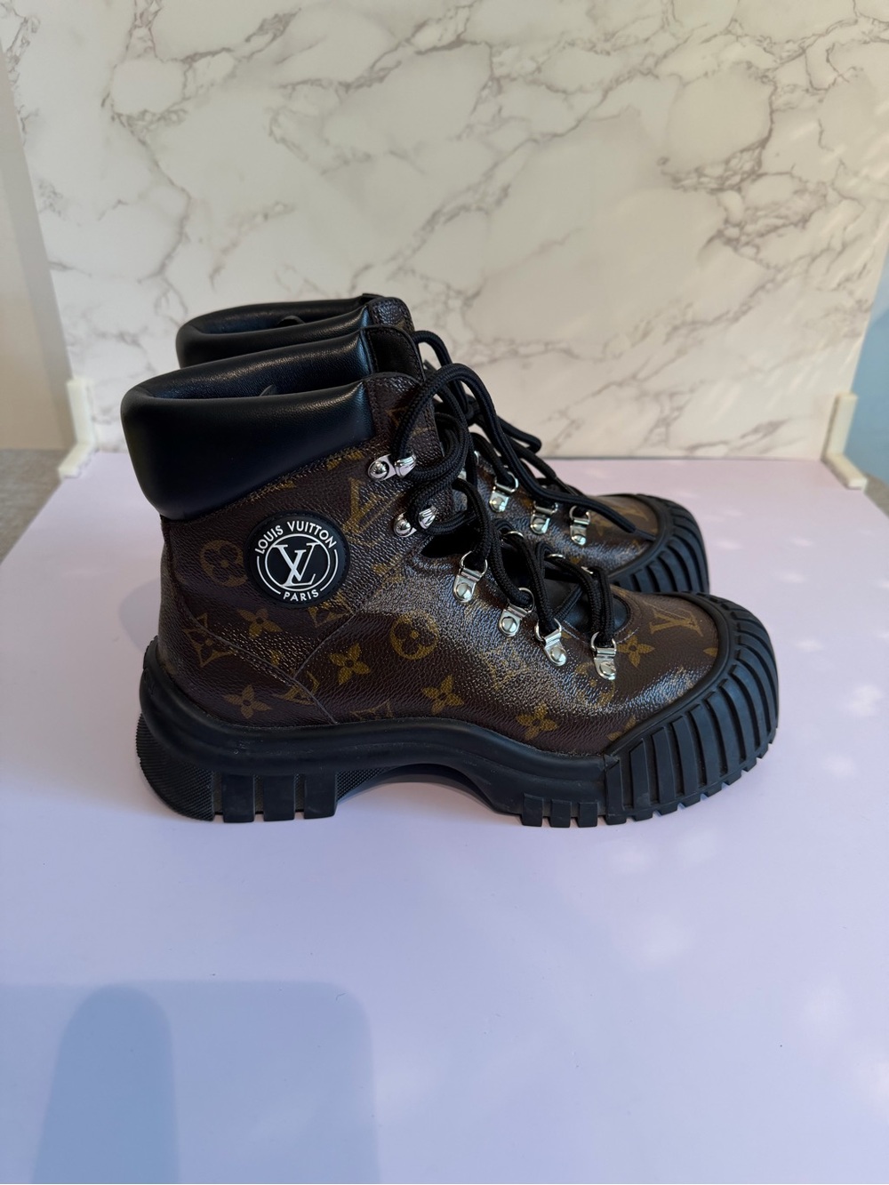 Louis Vuitton Brown Monogram Ruby Flat Ranger